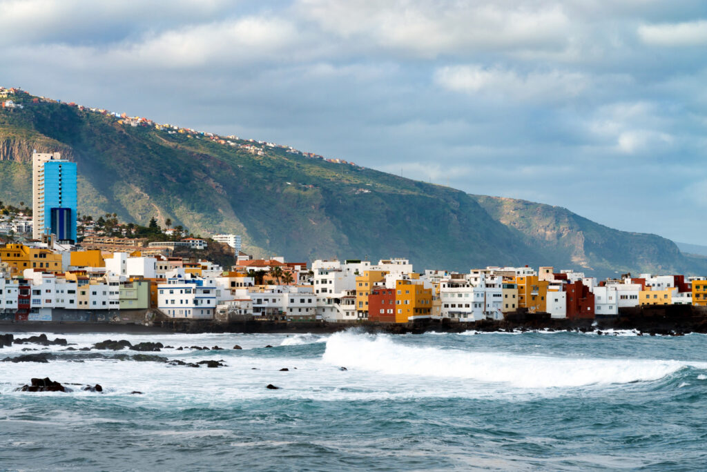 Valparaiso-Chile-coloridas-calles-MCL-Travel